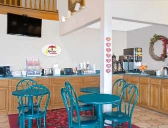 Super 8 by Wyndham Bethany MO