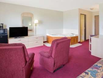 Super 8 by Wyndham Bethany MO