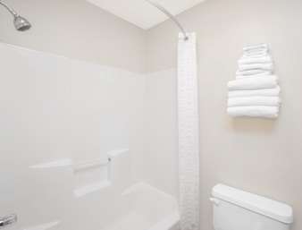 Super 8 by Wyndham Bethany MO