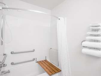 Super 8 by Wyndham Bethany MO