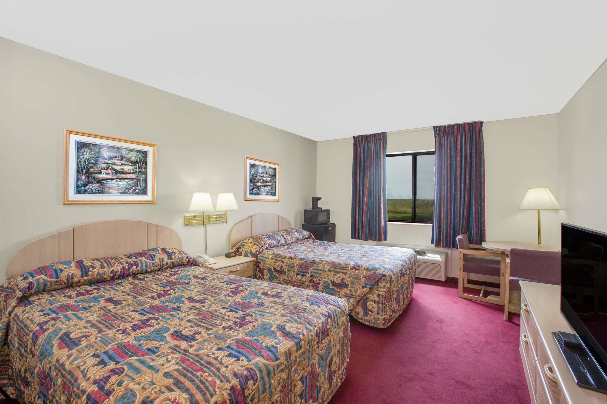 Super 8 by Wyndham Bethany MO