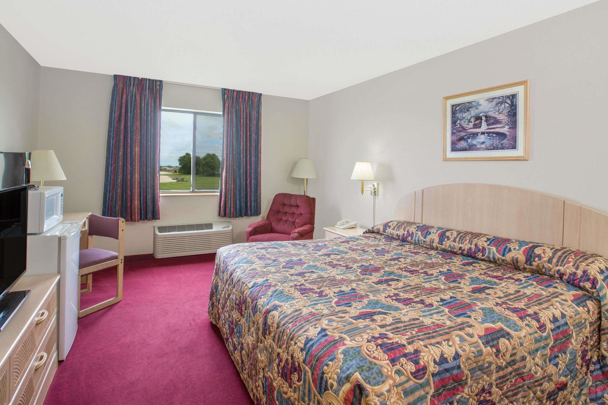 Super 8 by Wyndham Bethany MO