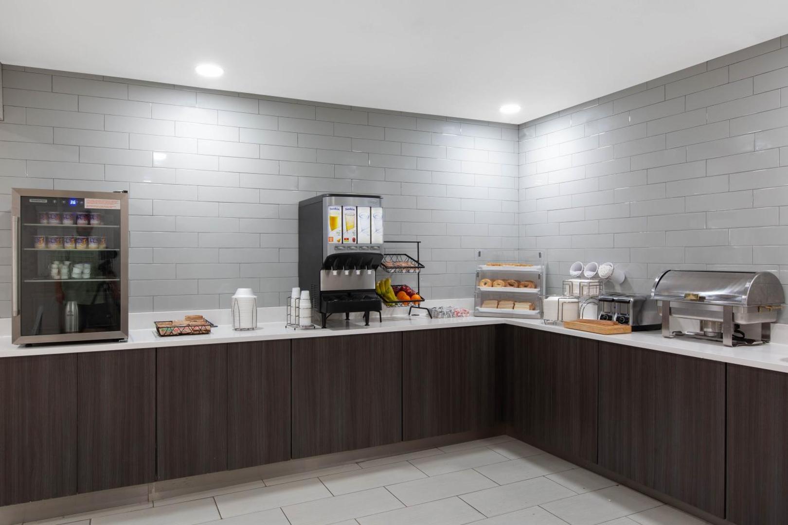 La Quinta Inn & Suites by Wyndham Blue Springs