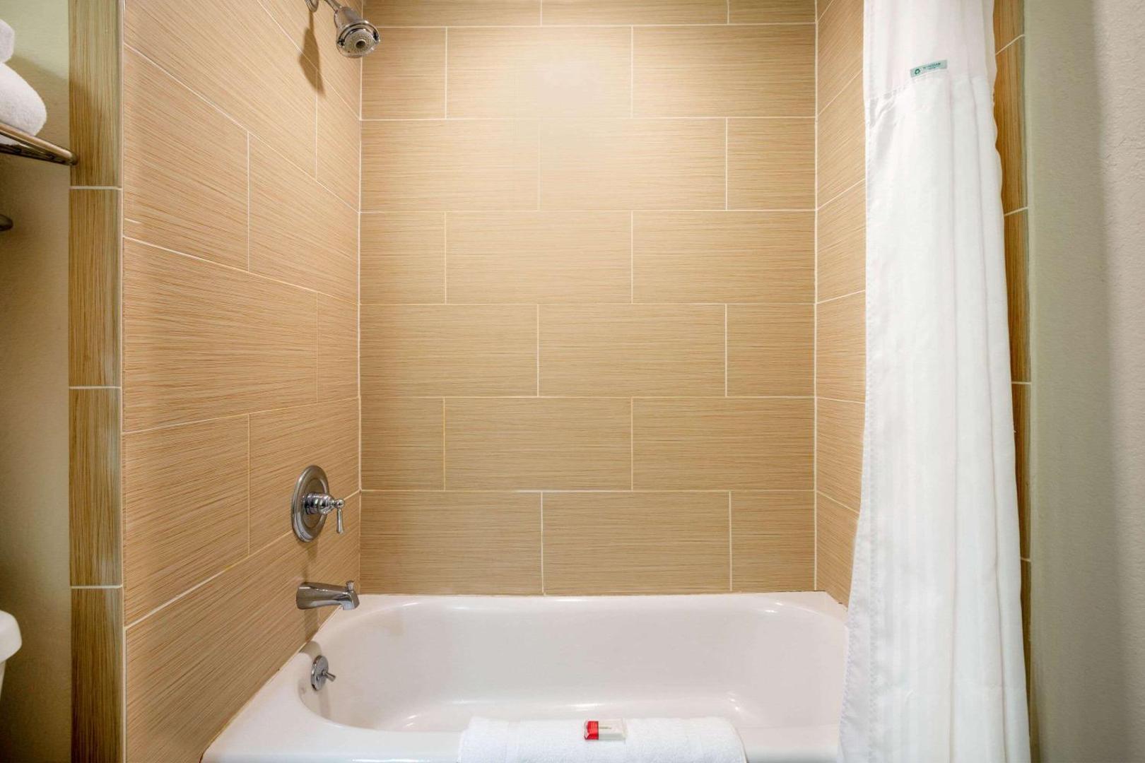Baymont by Wyndham Branson - On the Strip