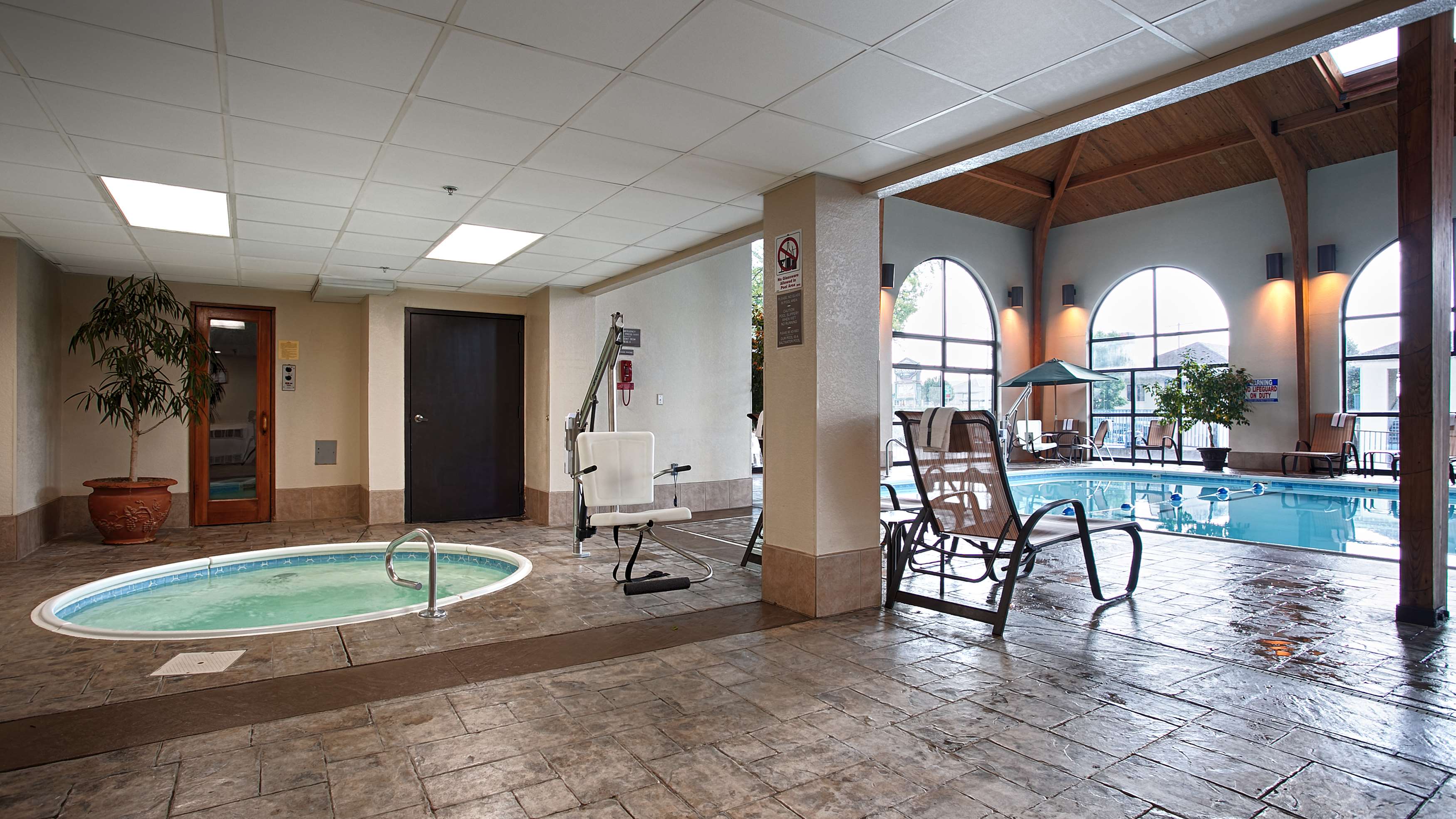 Best Western Music Capital Inn