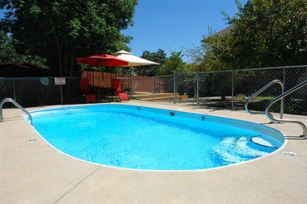 Branson Vacation Inn & Suites