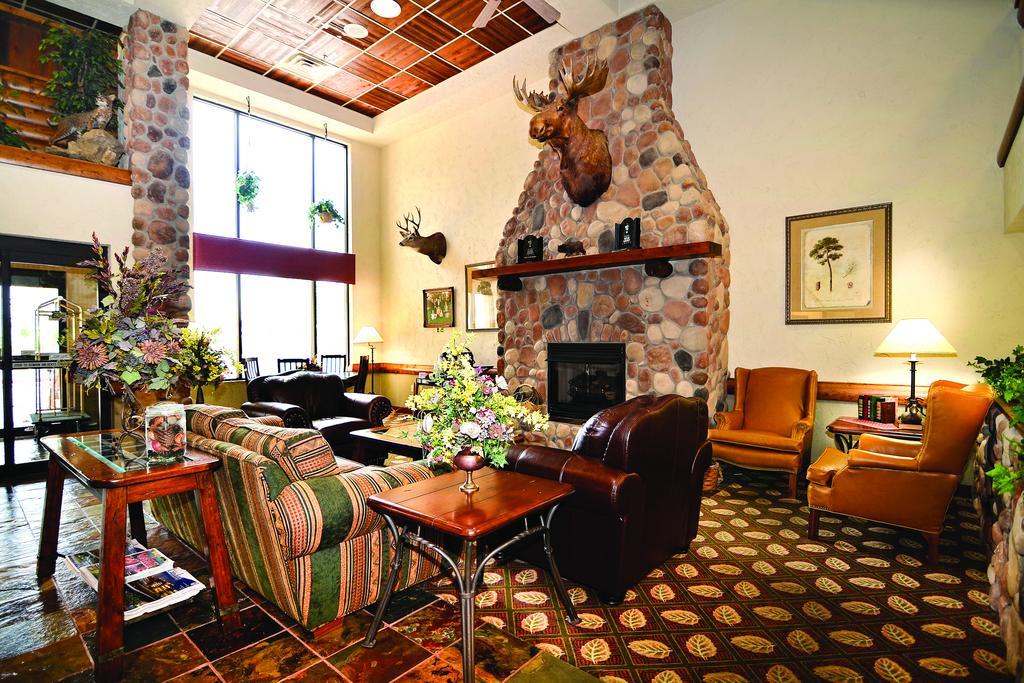 Comfort Inn & Suites Branson Meadows