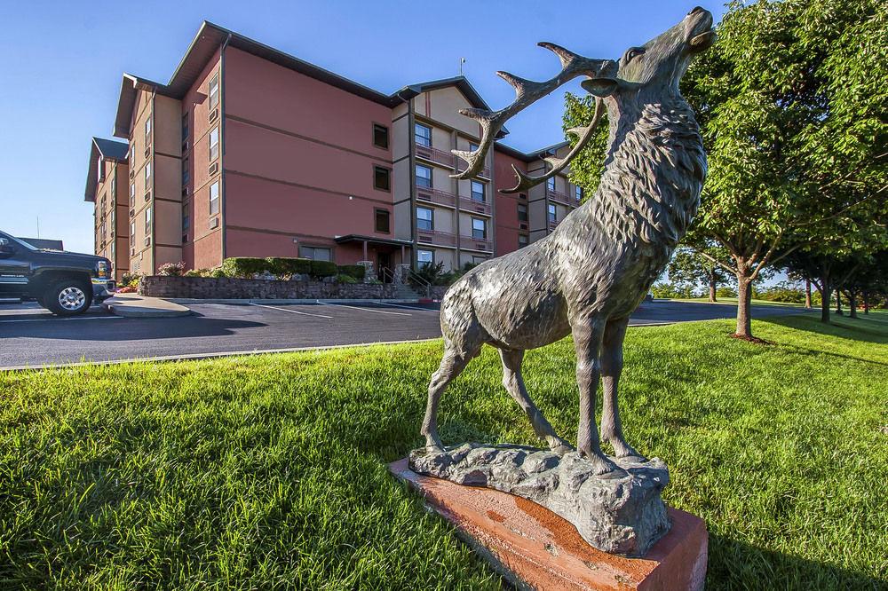 Comfort Inn & Suites Branson Meadows