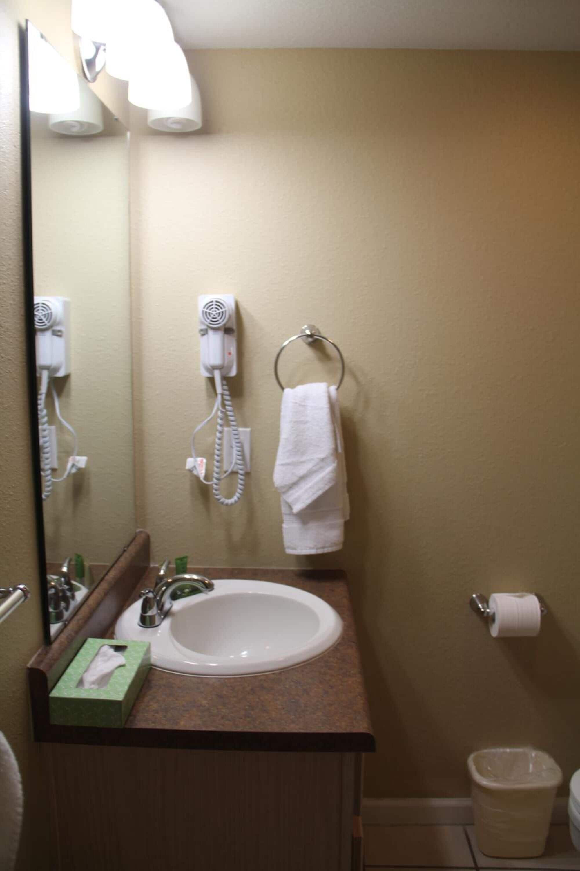 Grand Crowne Resorts - Grand Crowne