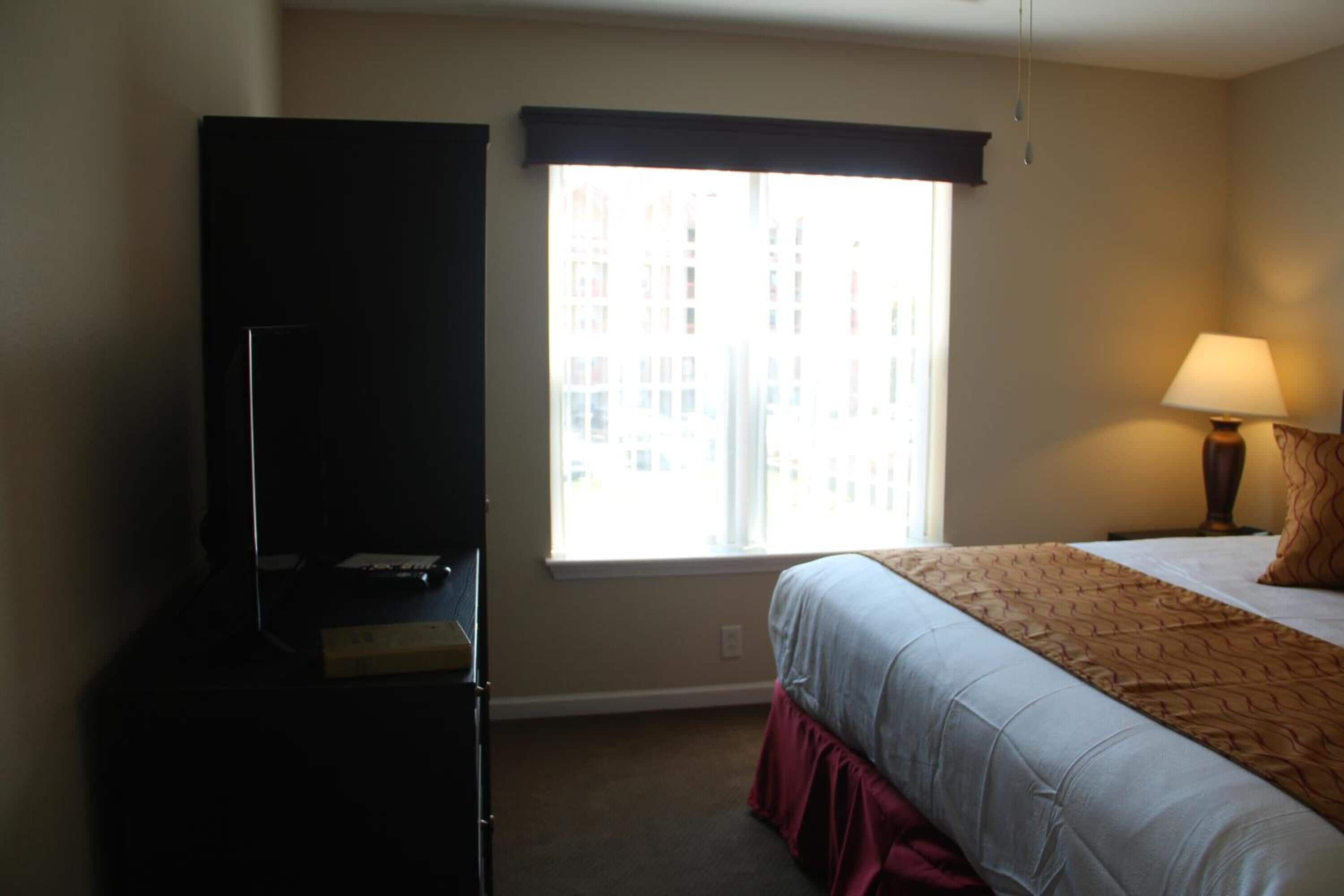 Grand Crowne Resorts - Grand Crowne