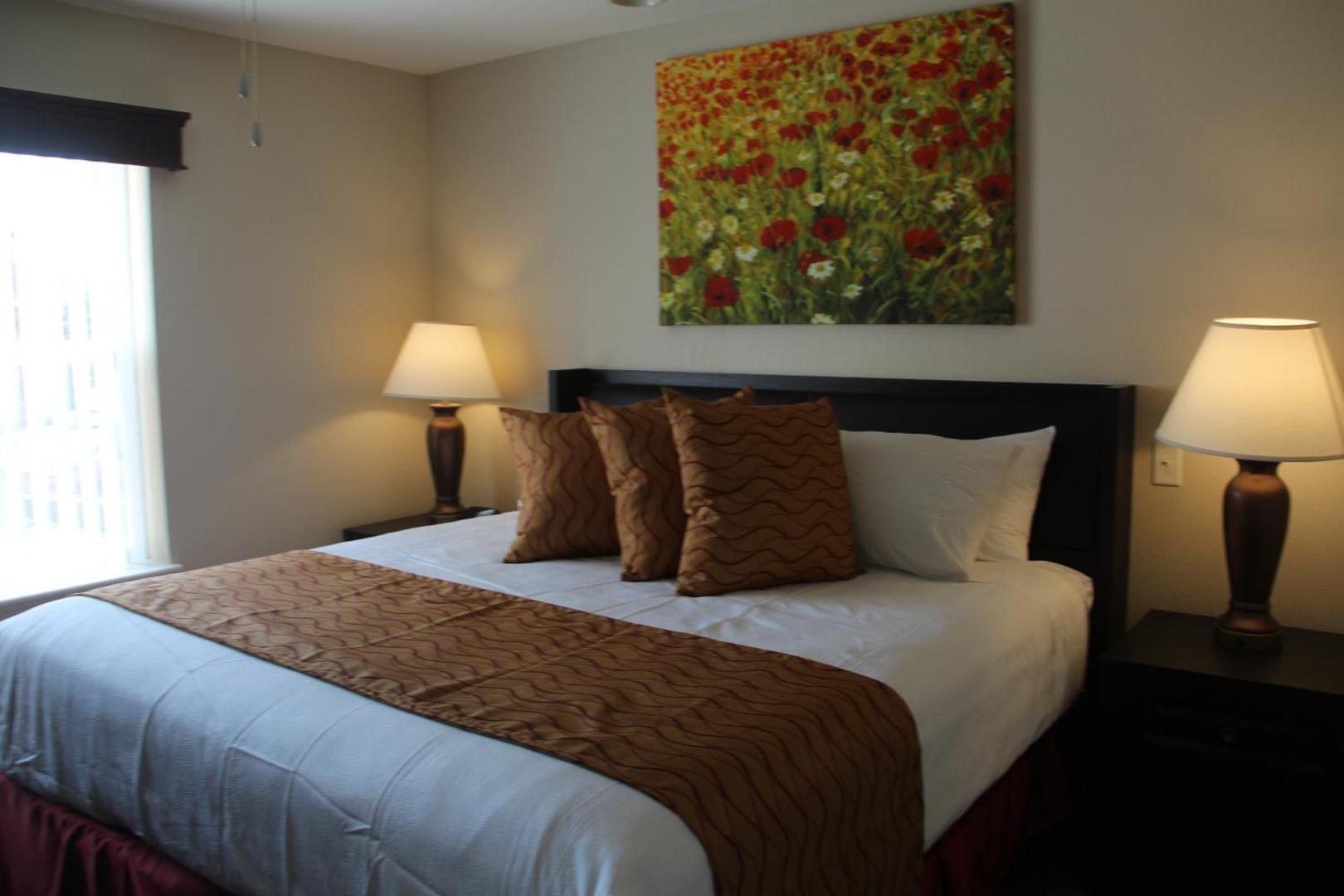 Grand Crowne Resorts - Grand Crowne