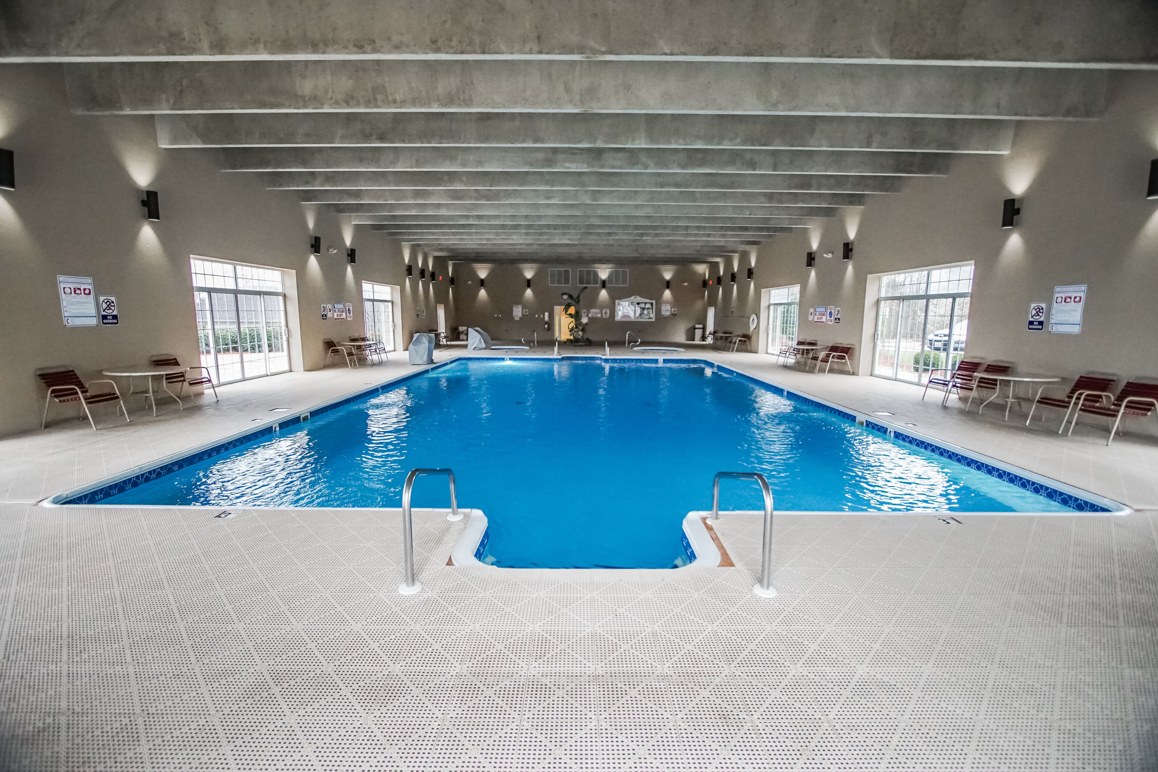 Grand Crowne Resorts - Grand Crowne