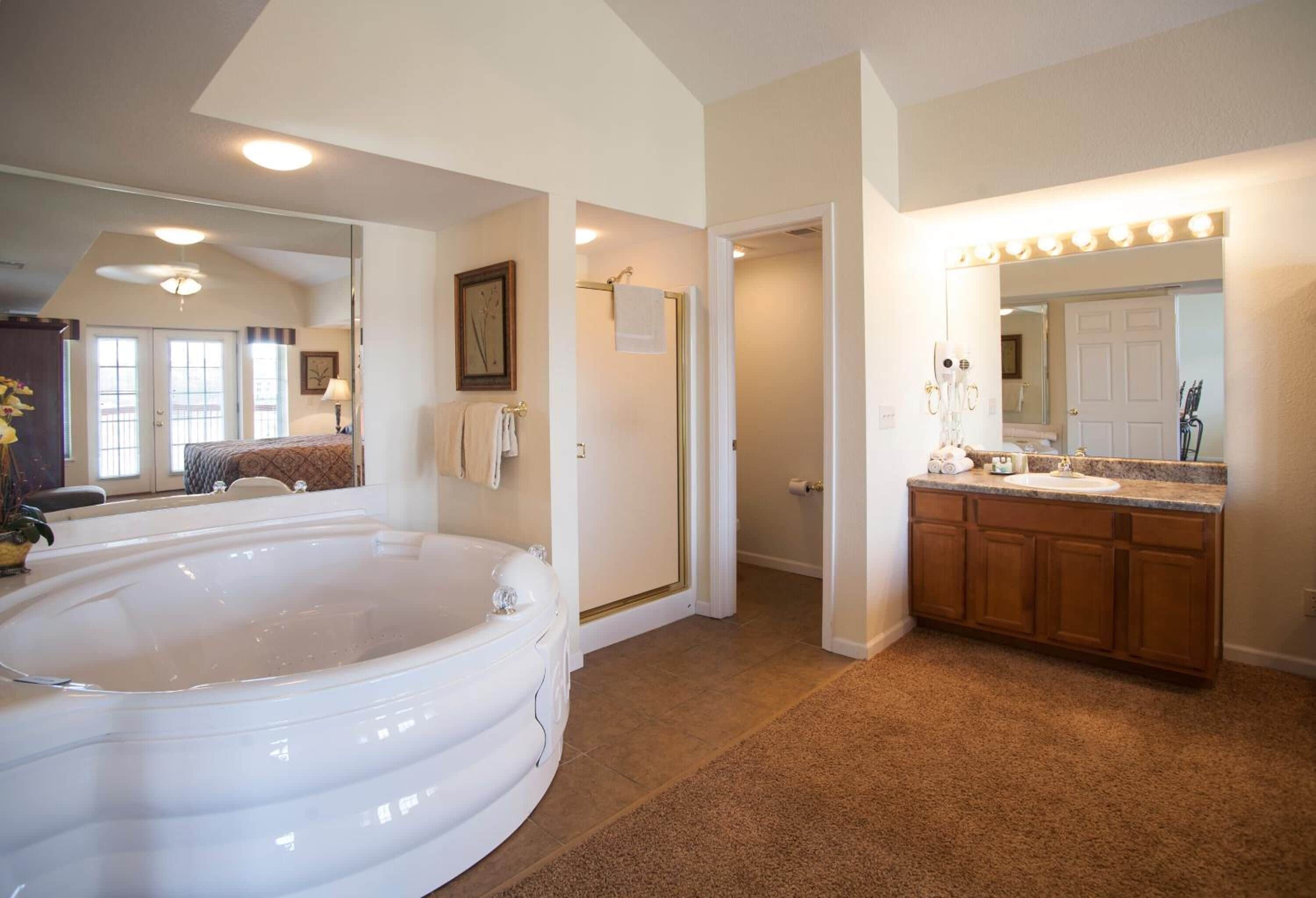 Grand Crowne Resorts - Grand Crowne