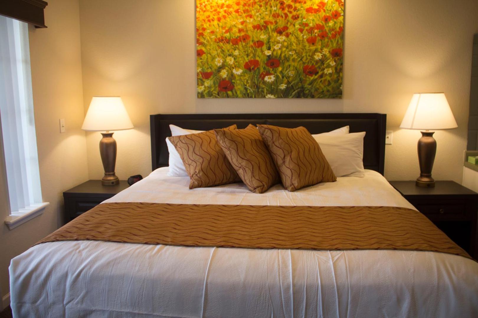 Grand Crowne Resorts - Grand Crowne