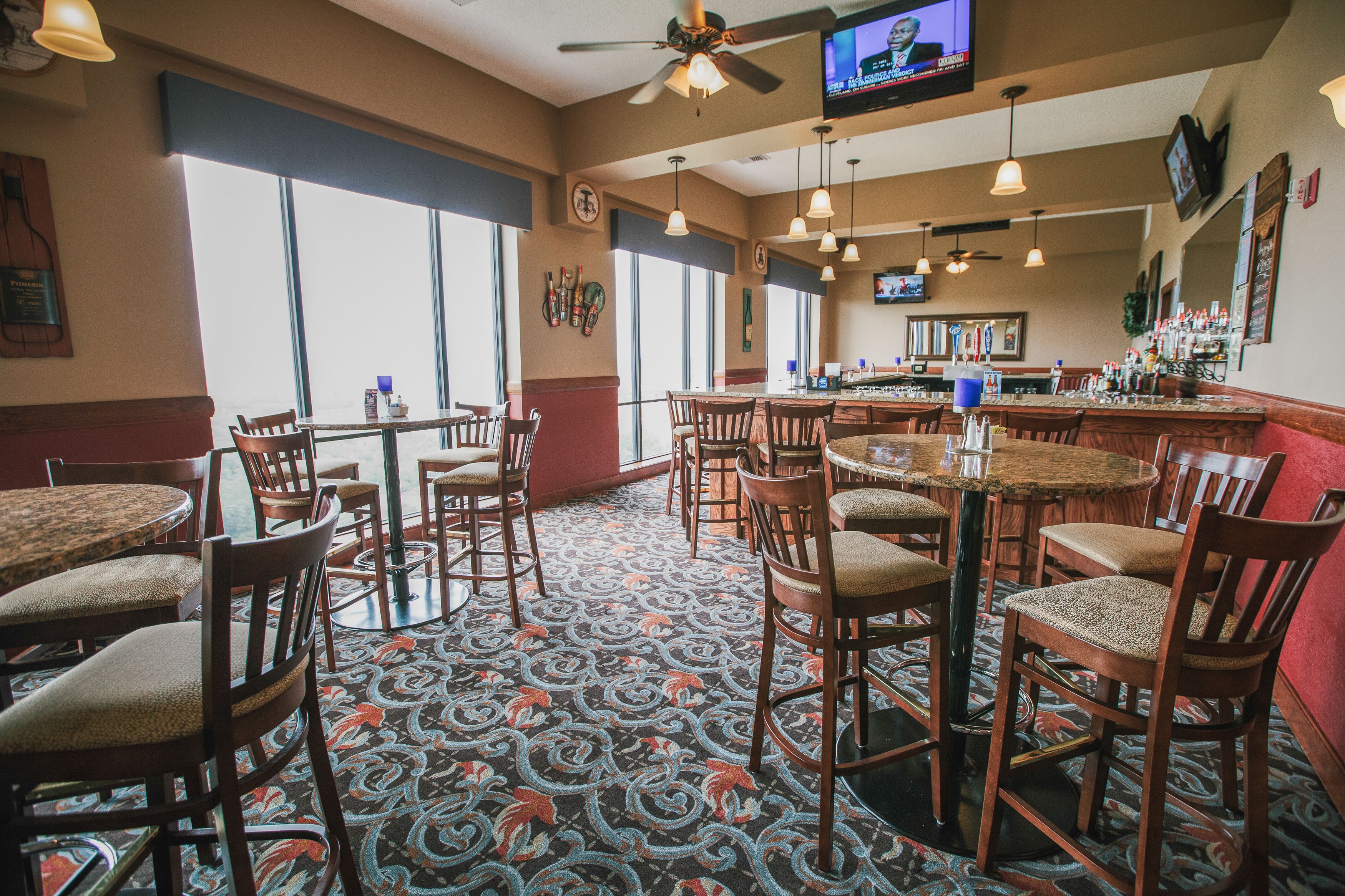 Grand Plaza Hotel & Conference Center