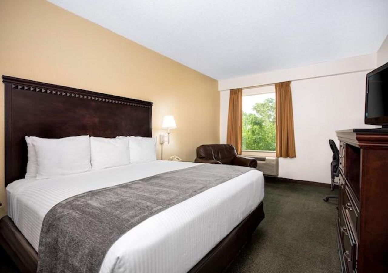 Savannah House Hotel