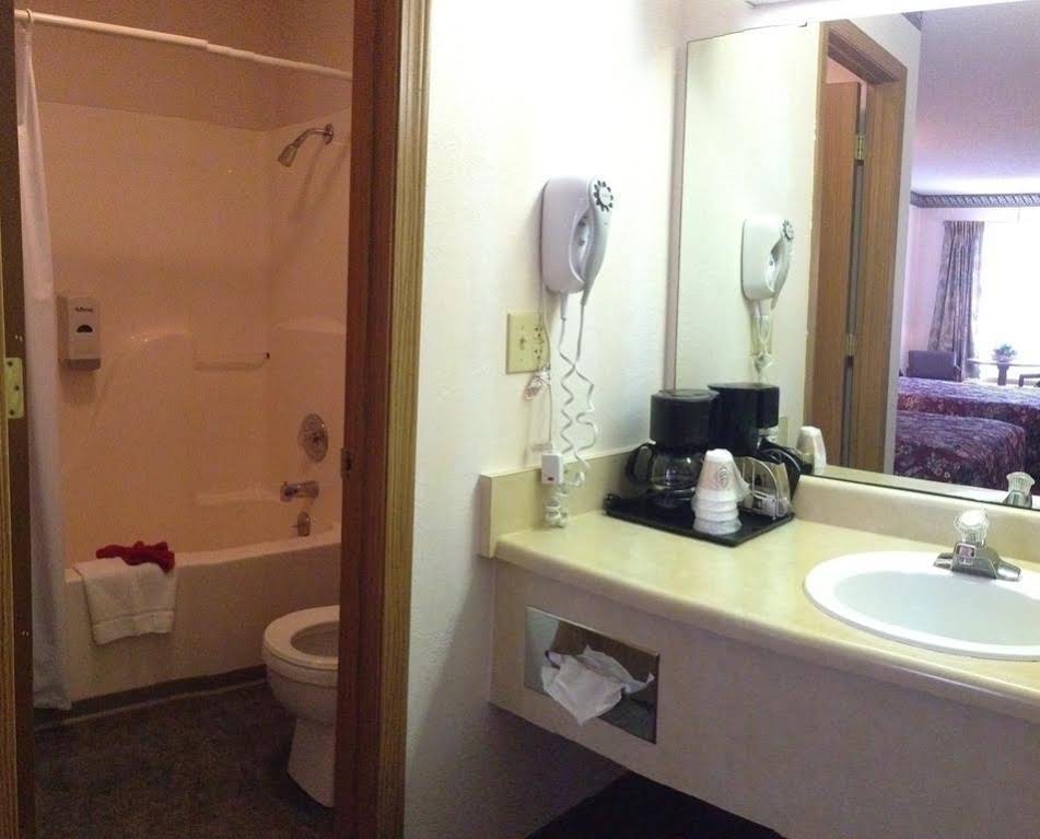 Twelve Oaks Inn Branson