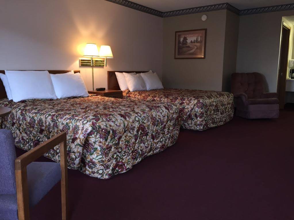 Twelve Oaks Inn Branson