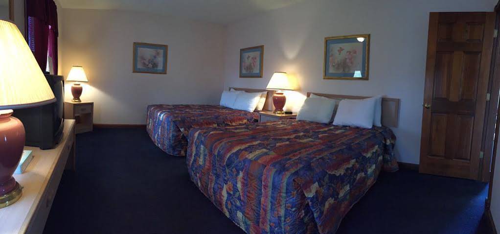 Twelve Oaks Inn Branson