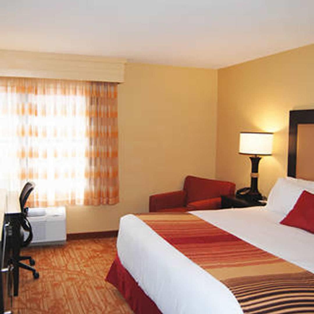 Branson Hillside Hotel