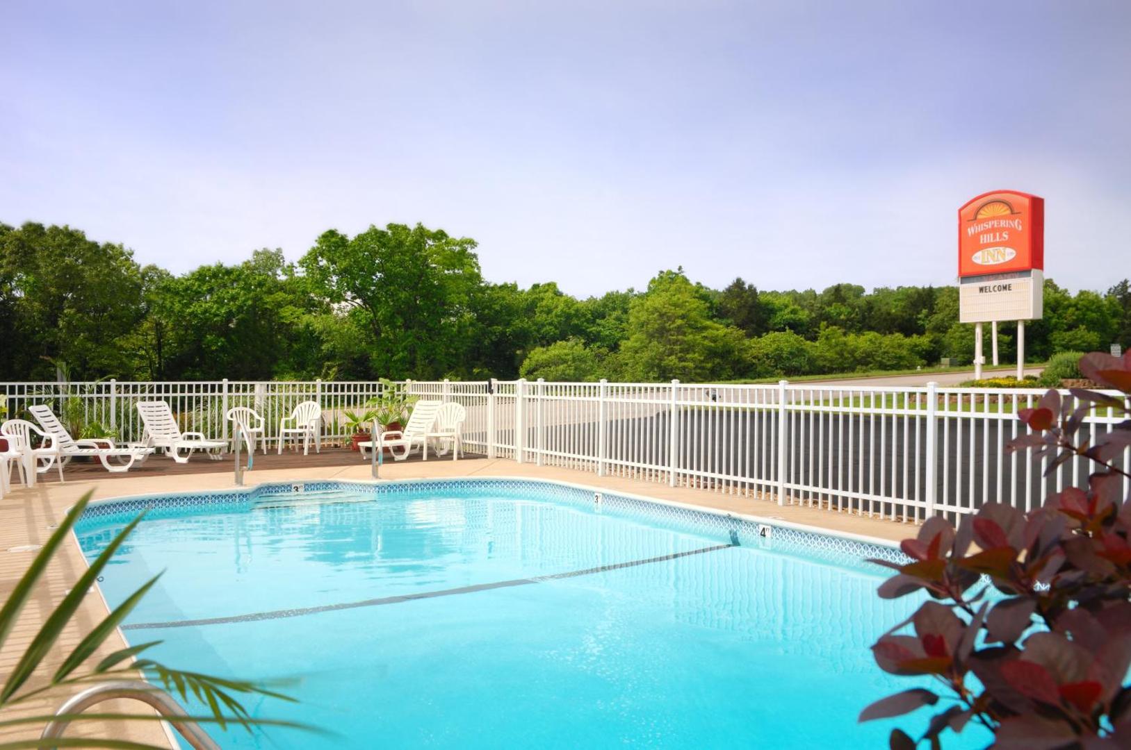 Whispering Hills Inn
