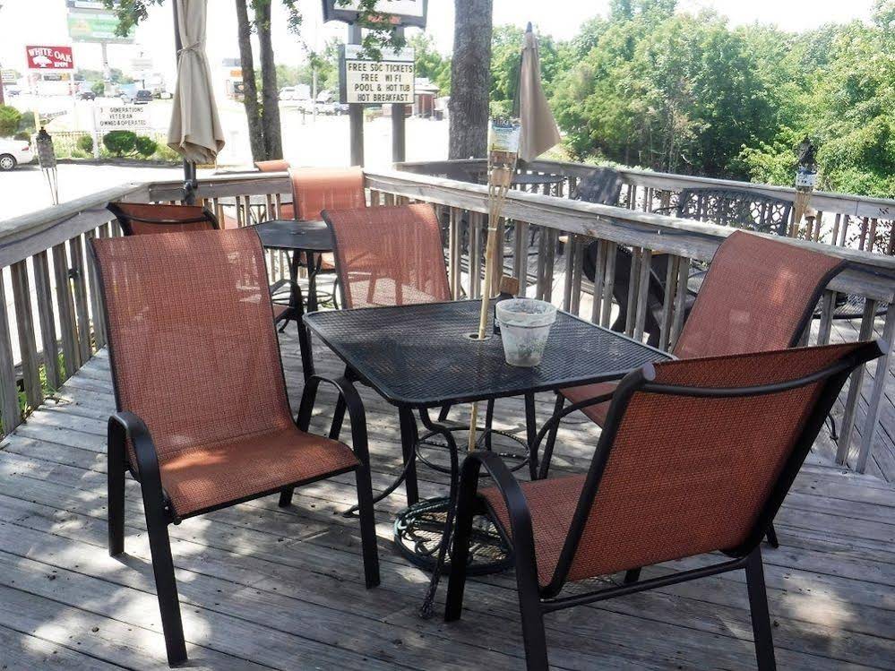 Colonial Mountain Inn