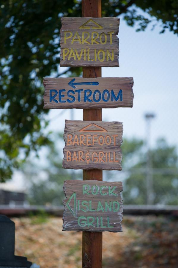 Escapes! to Branson Yacht Club