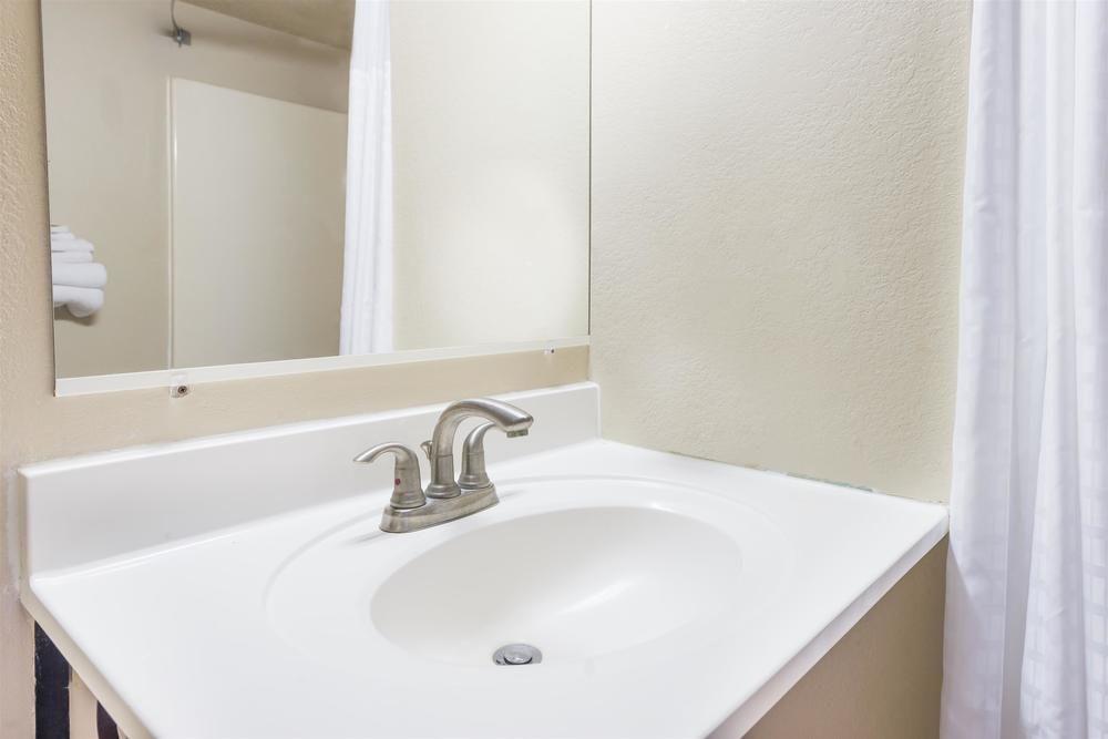 Baymont by Wyndham Bridgeton St Louis