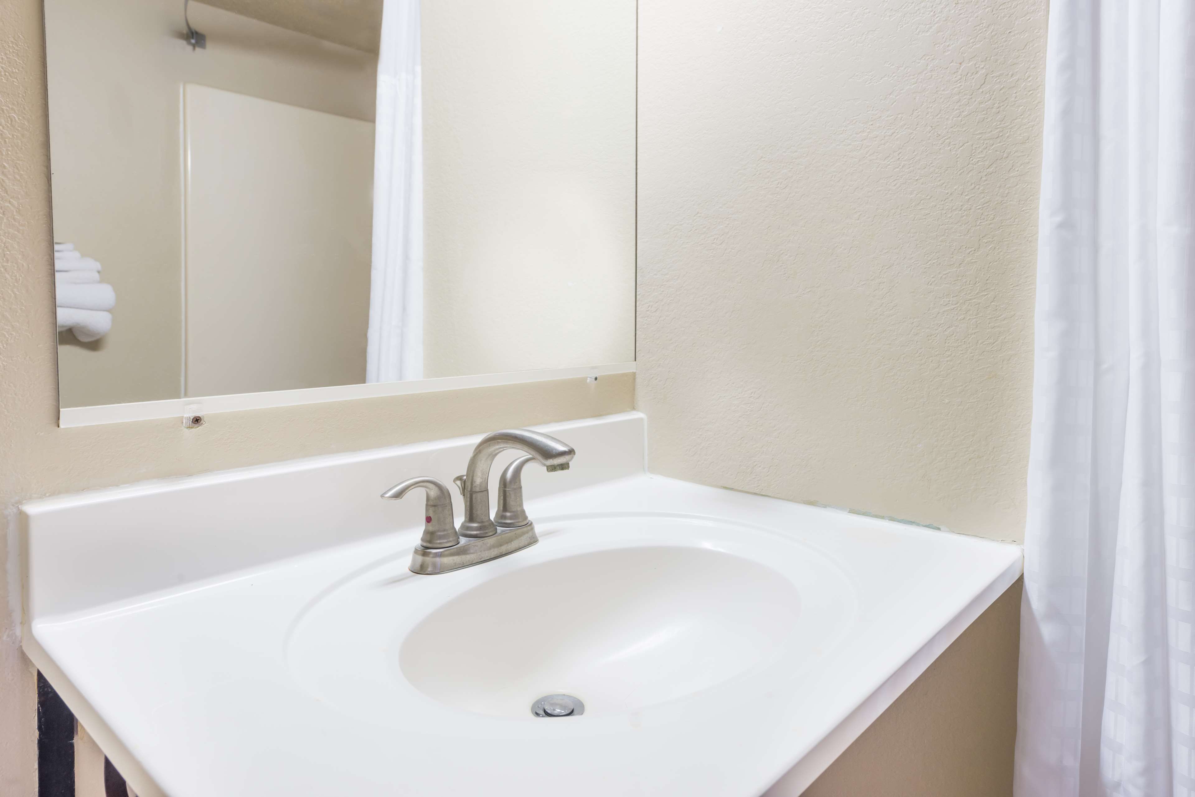 Baymont by Wyndham Bridgeton St Louis