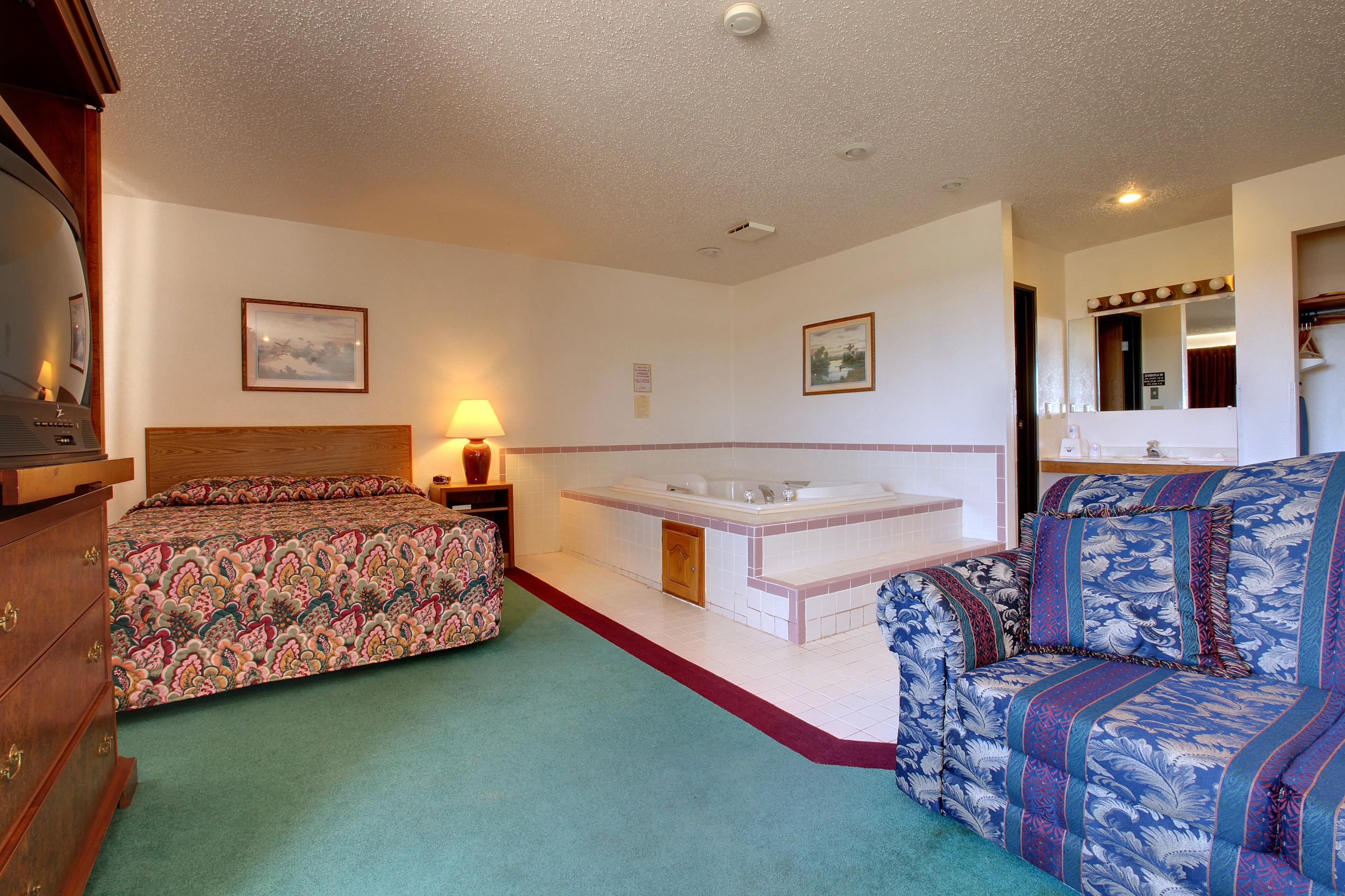 Cassville Four Seasons Inn & Suites