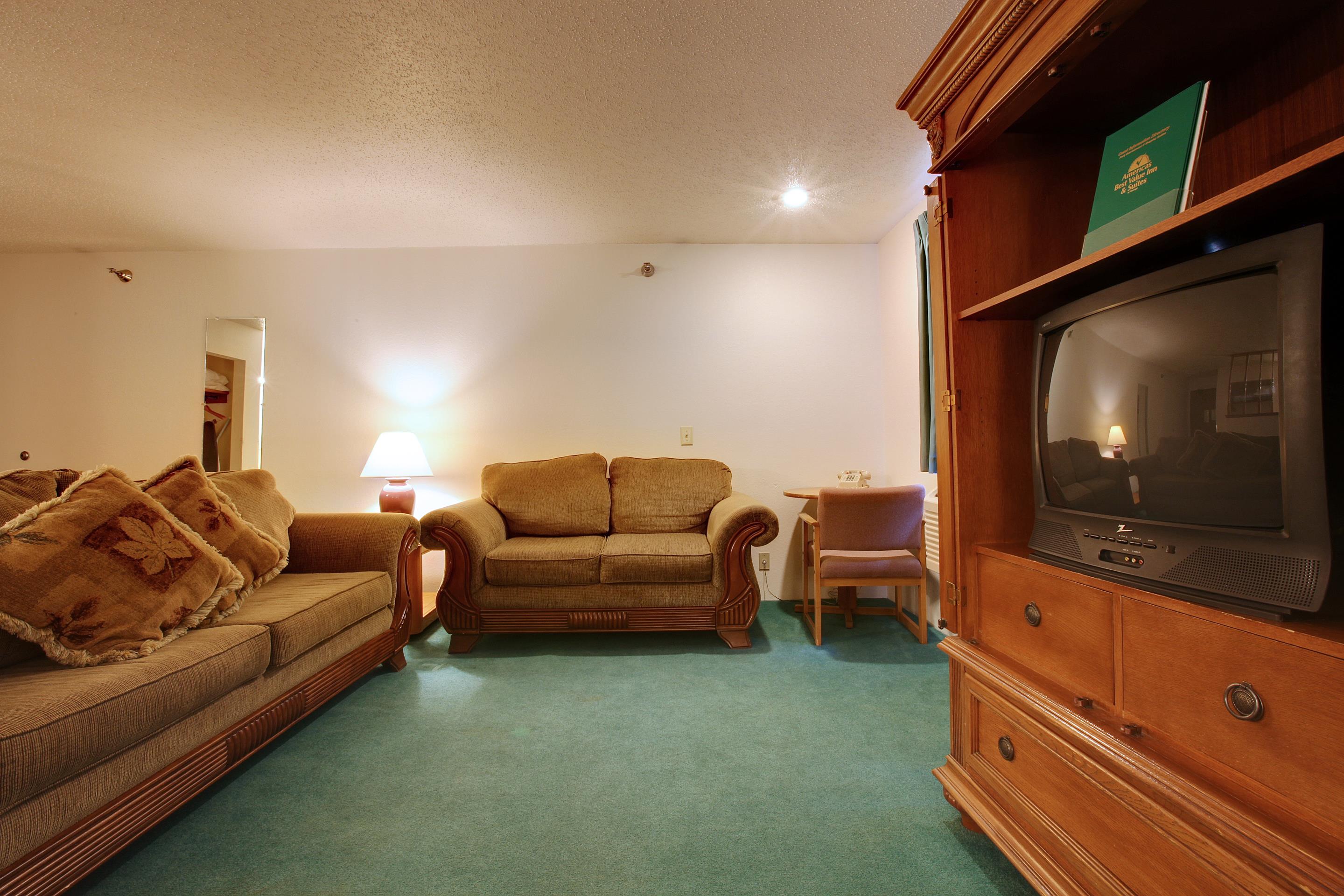 Cassville Four Seasons Inn & Suites
