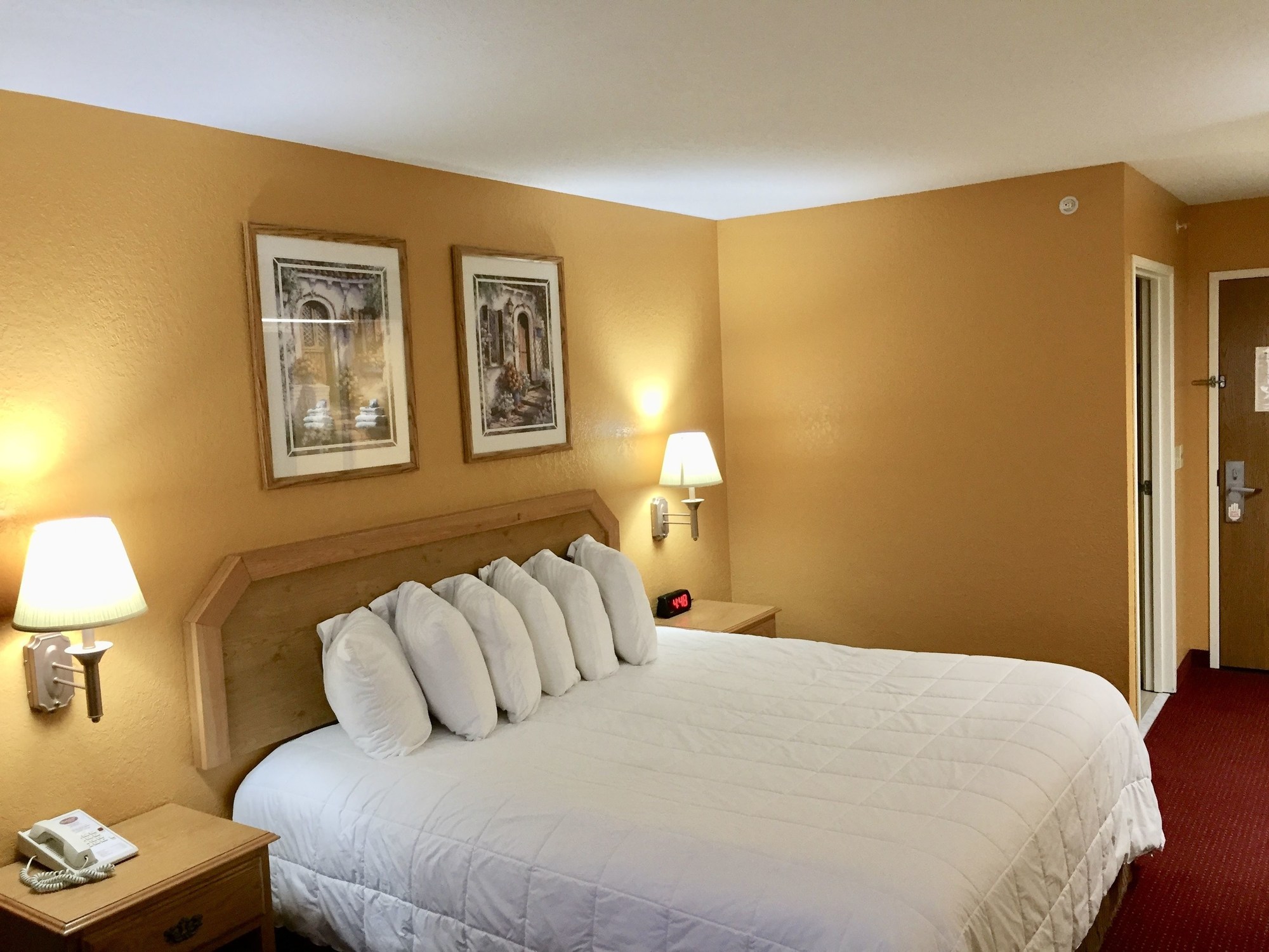 Parkfield Inn Clinton