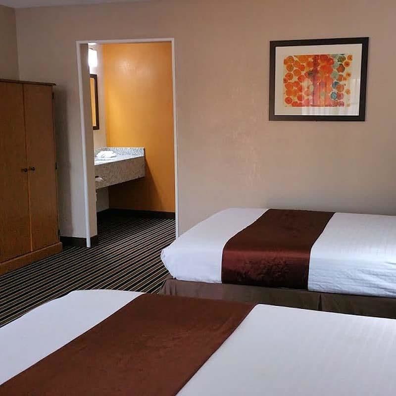 Westbridge Inn & Suites