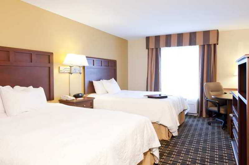 Hampton Inn & Suites Columbia at the University of Missouri