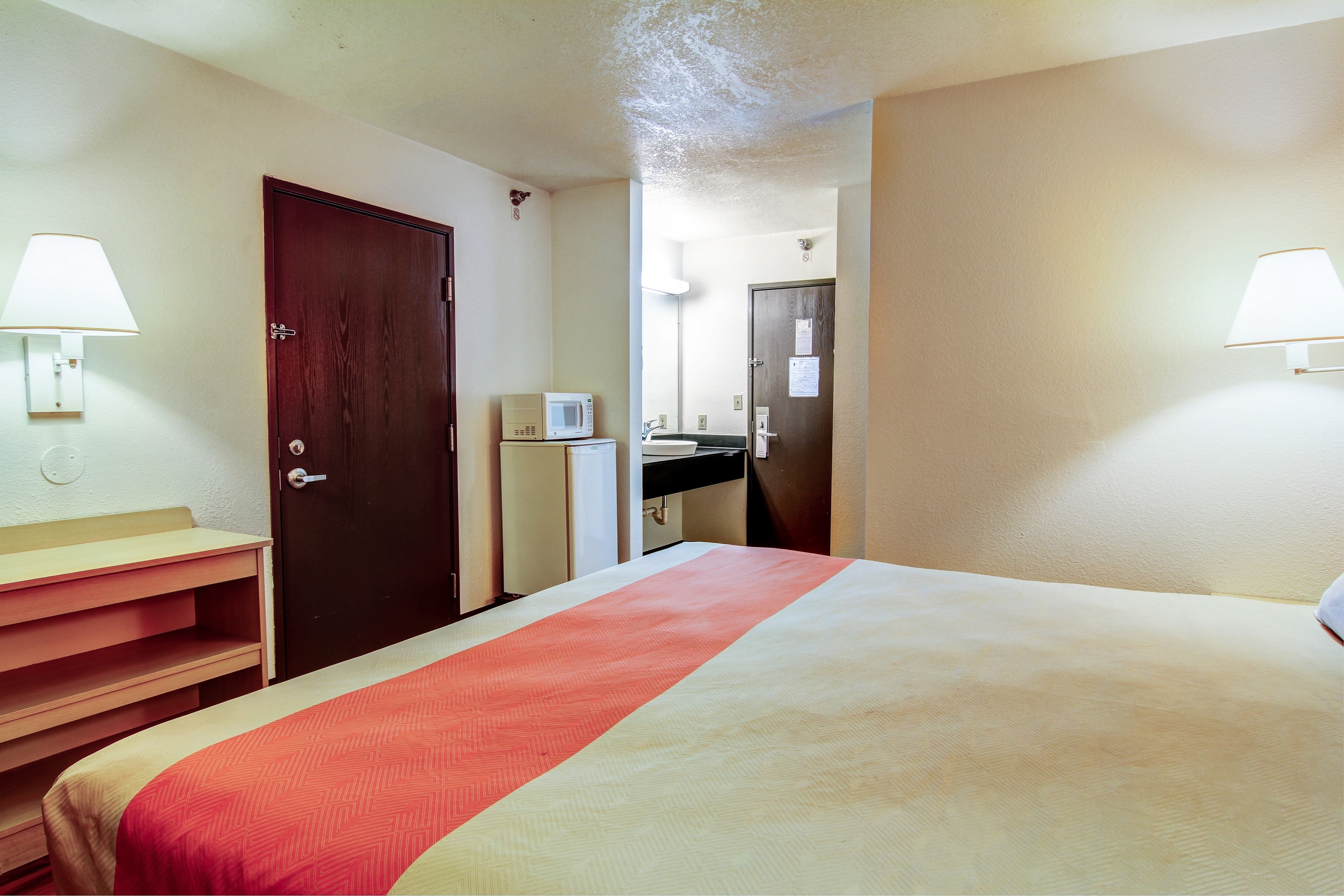 Motel 6 Columbia - East