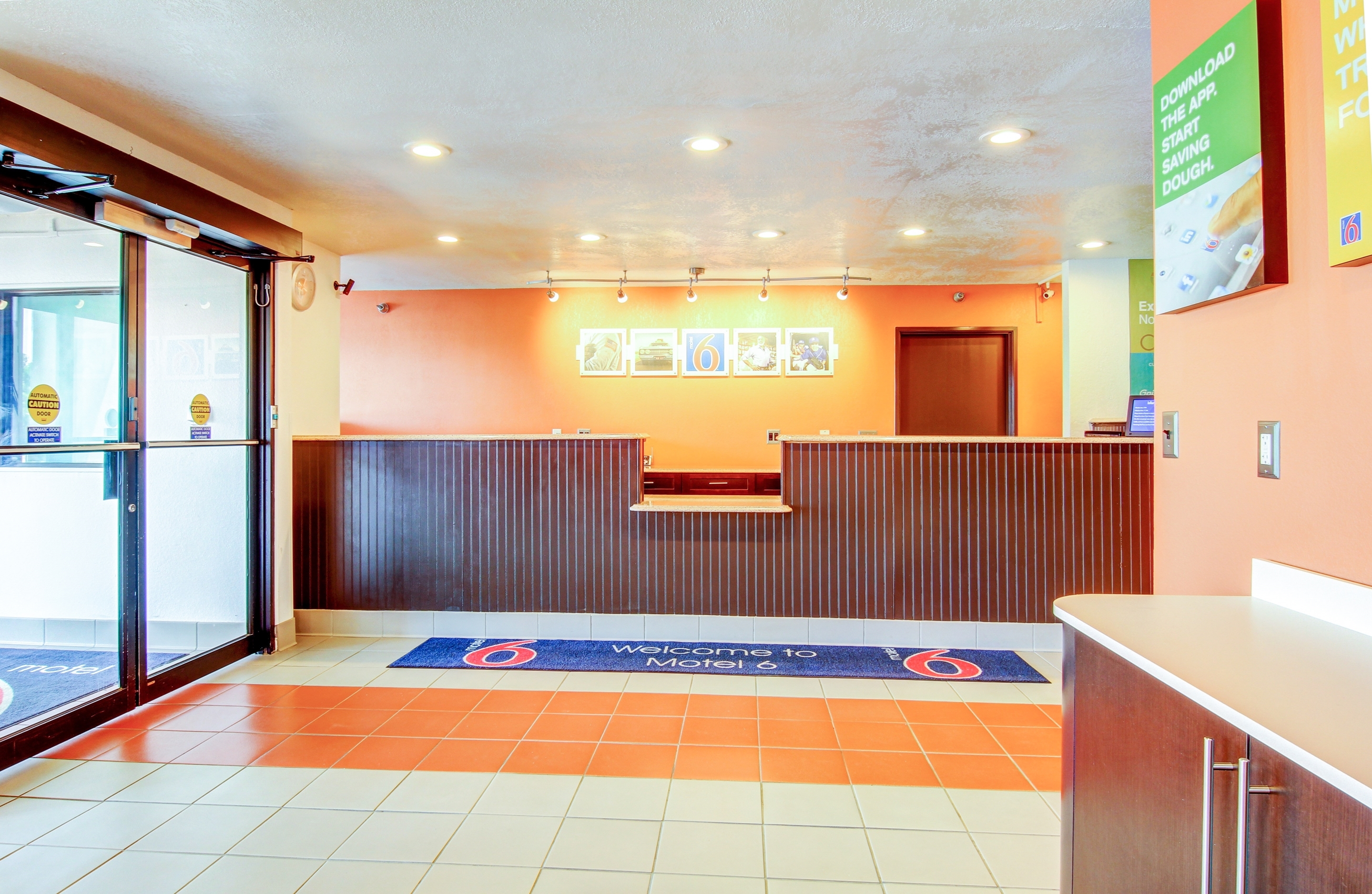 Motel 6 Columbia - East
