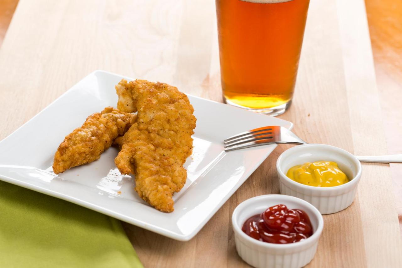 Heritage Inn & Suites St. Louis/Fenton, Trademark by Wyndham