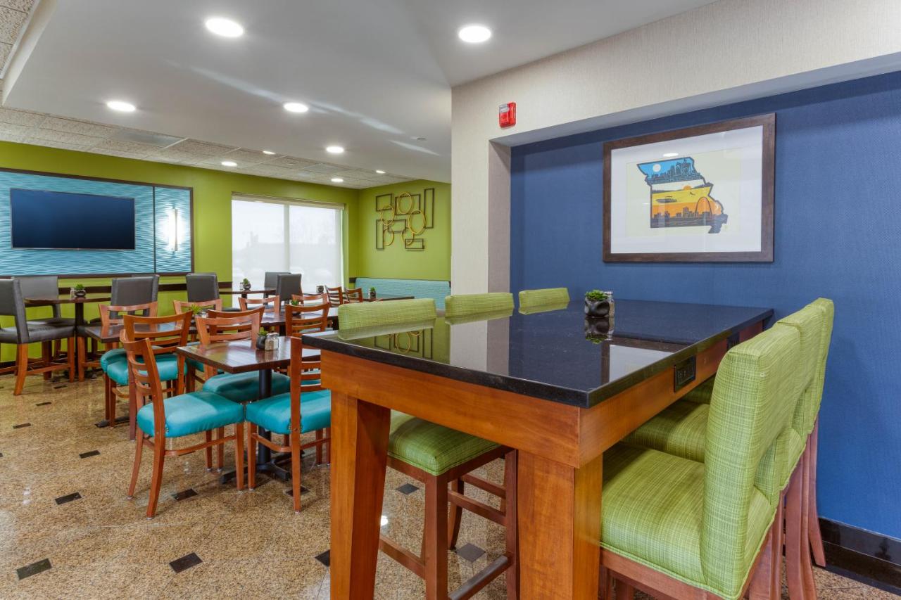 Heritage Inn & Suites St. Louis/Fenton, Trademark by Wyndham