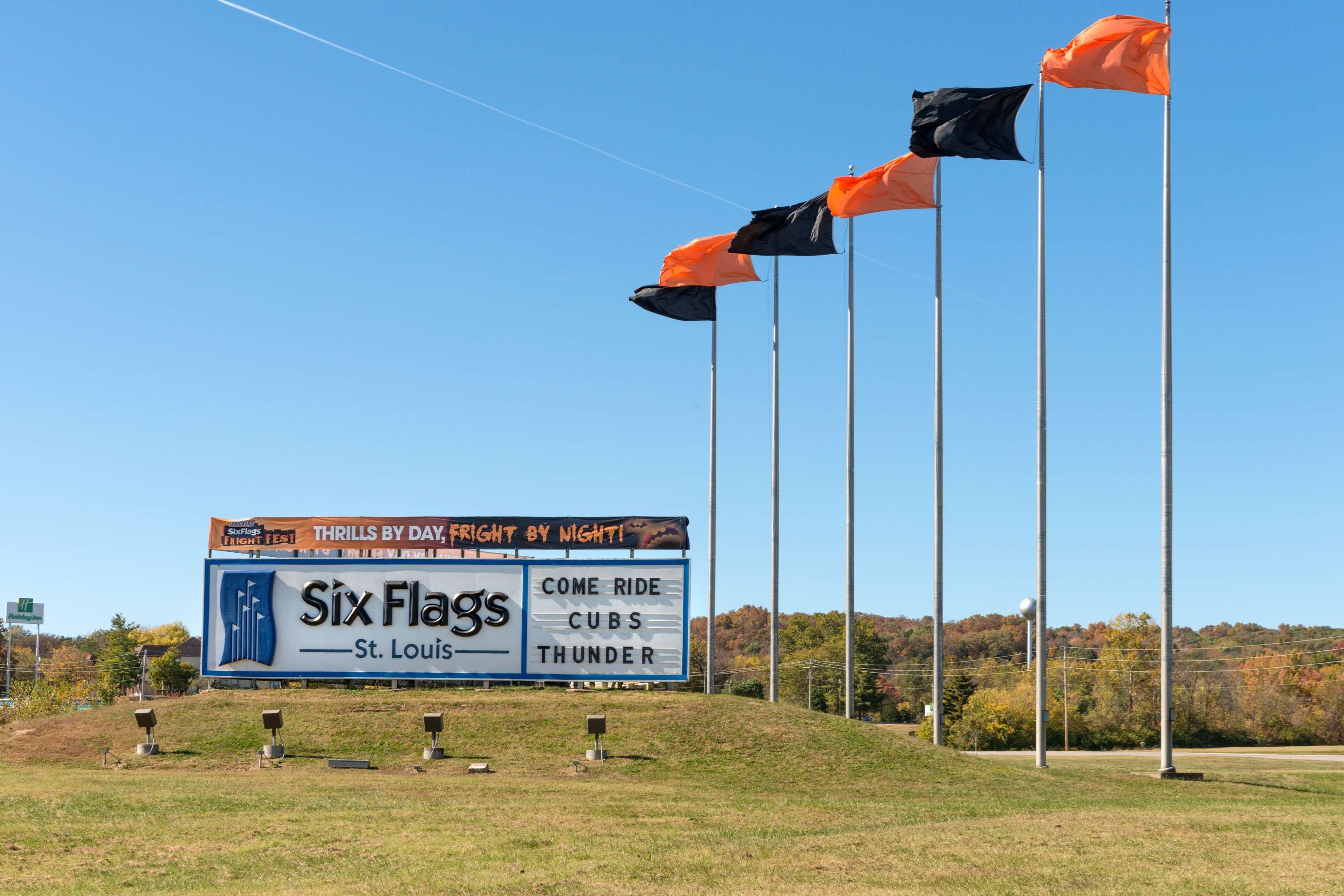 Super 8 by Wyndham Fenton/St. Louis Area