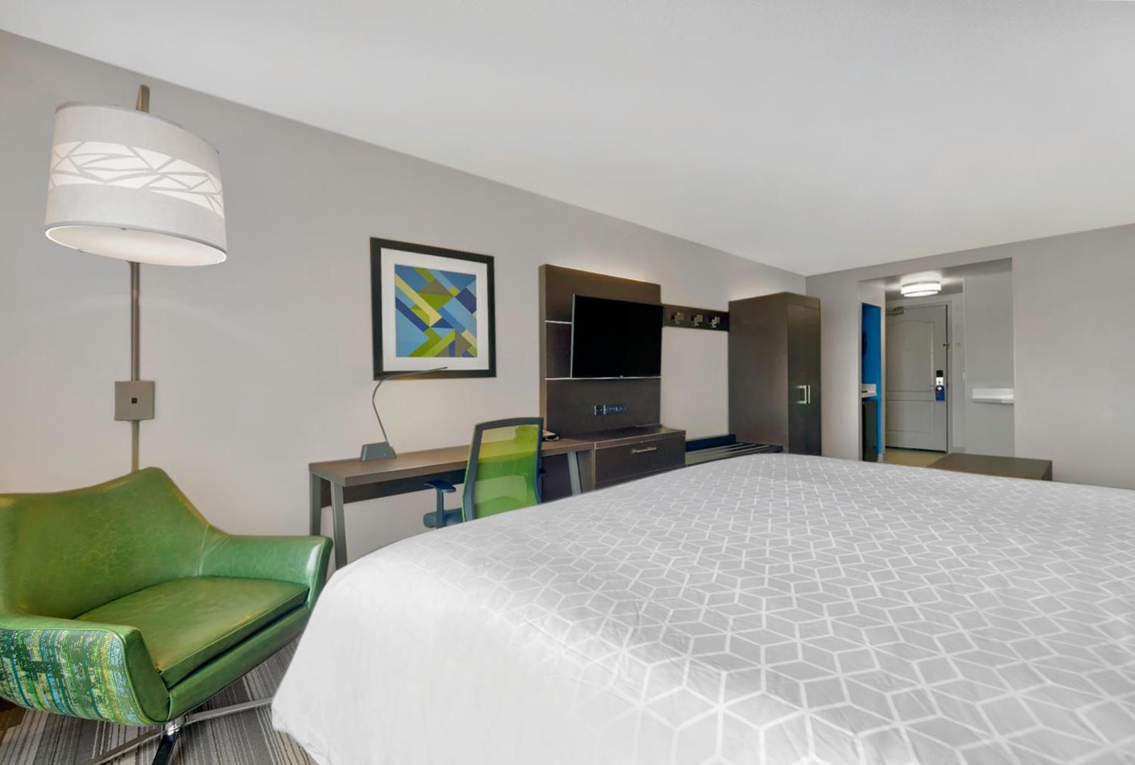 Holiday Inn Express Hotel & Suites Kansas City - Grandview