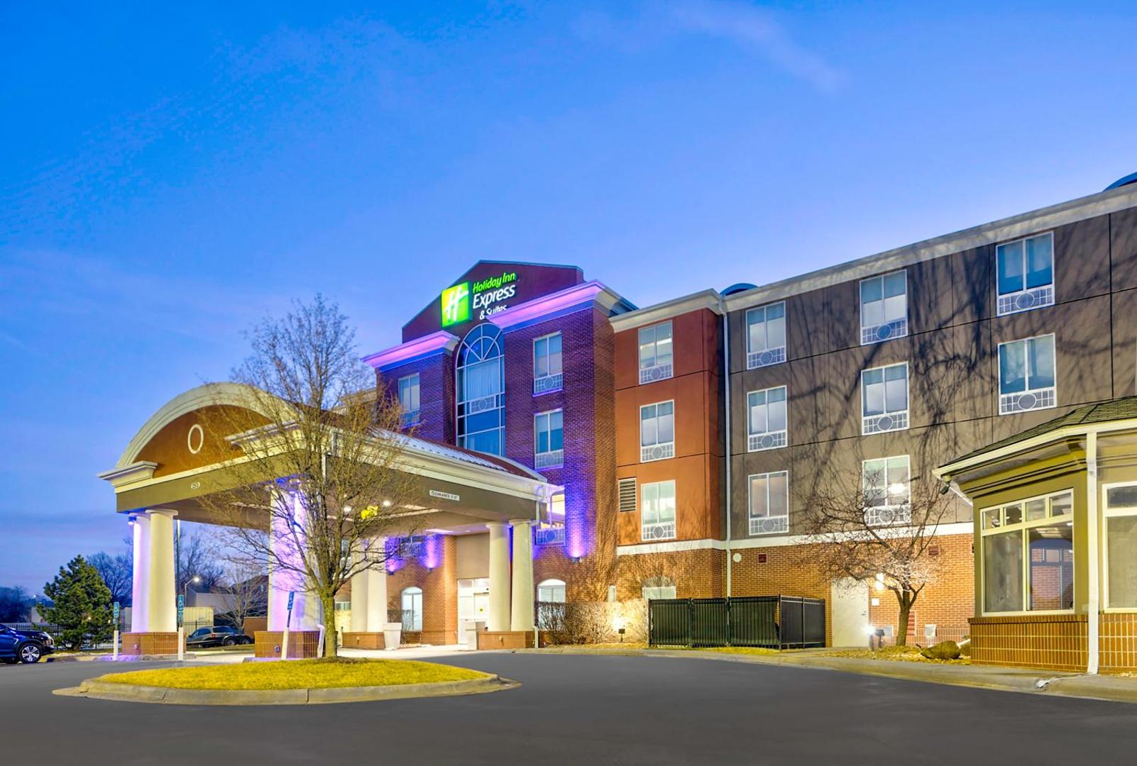 Holiday Inn Express Hotel & Suites Kansas City - Grandview