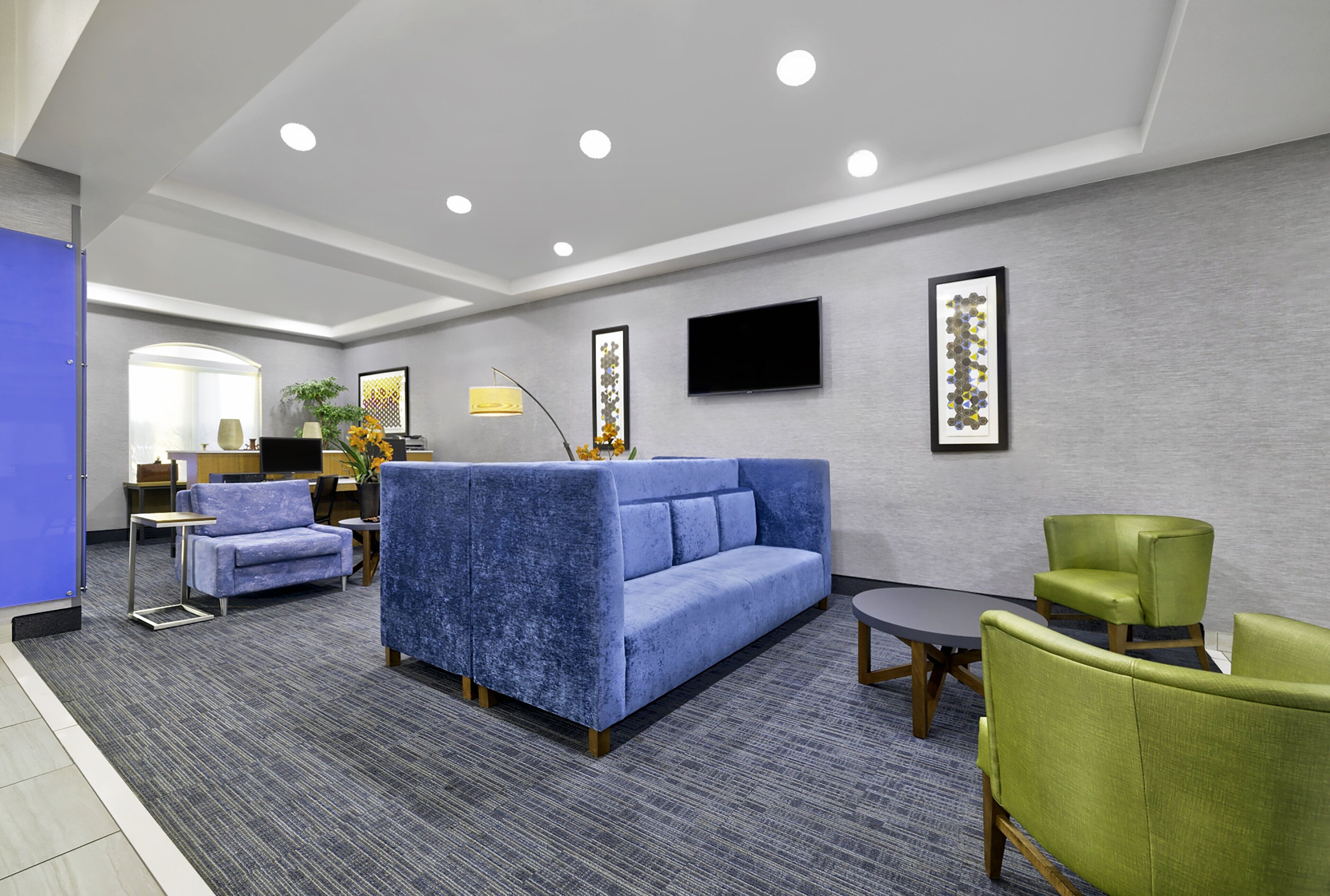 Holiday Inn Express Hotel & Suites Kansas City - Grandview