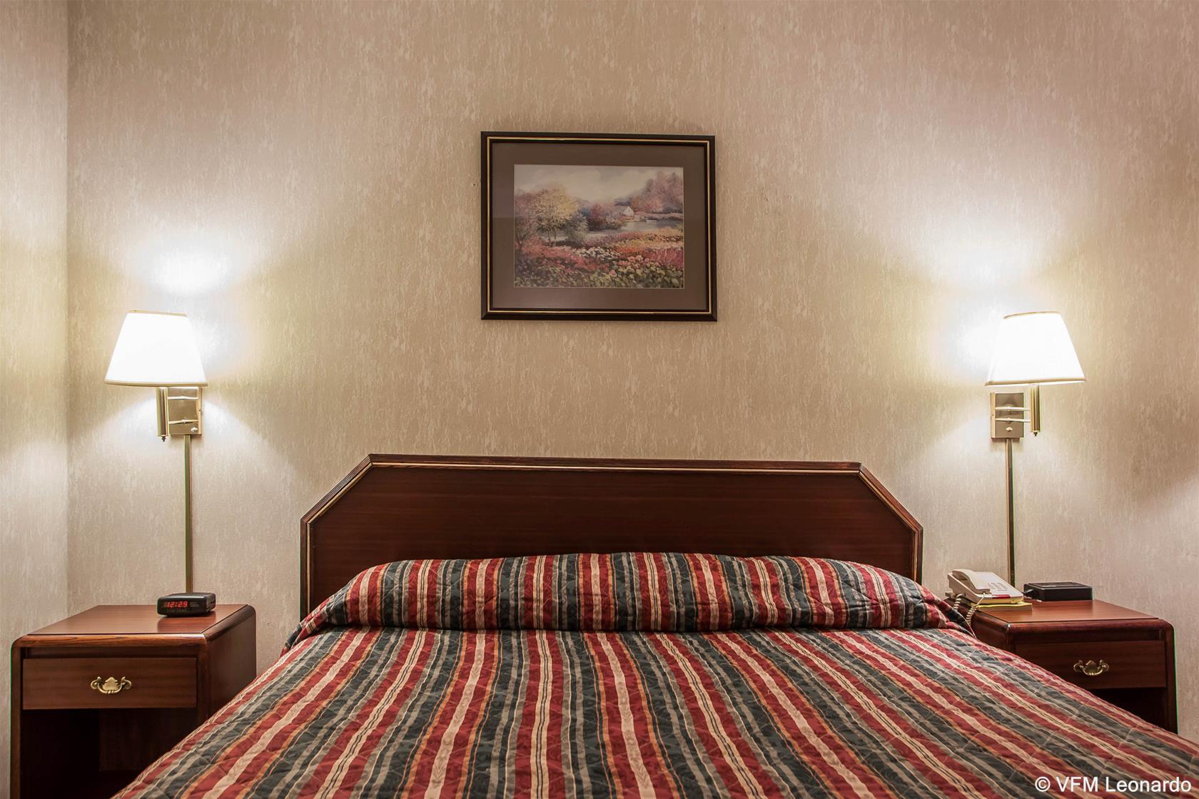 Economy Inn & Suites
