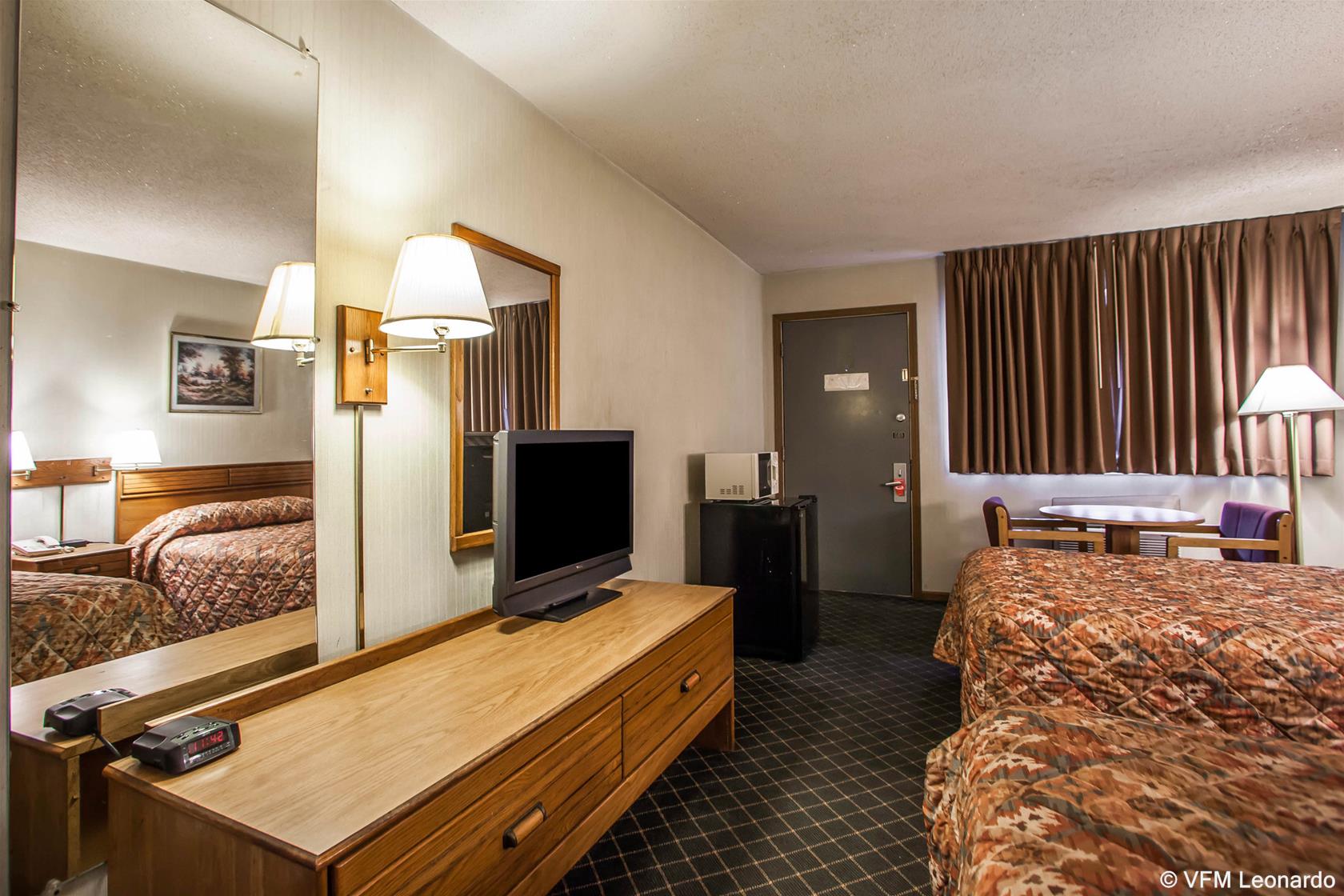 Economy Inn & Suites