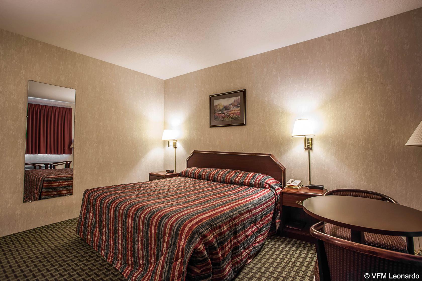 Economy Inn & Suites