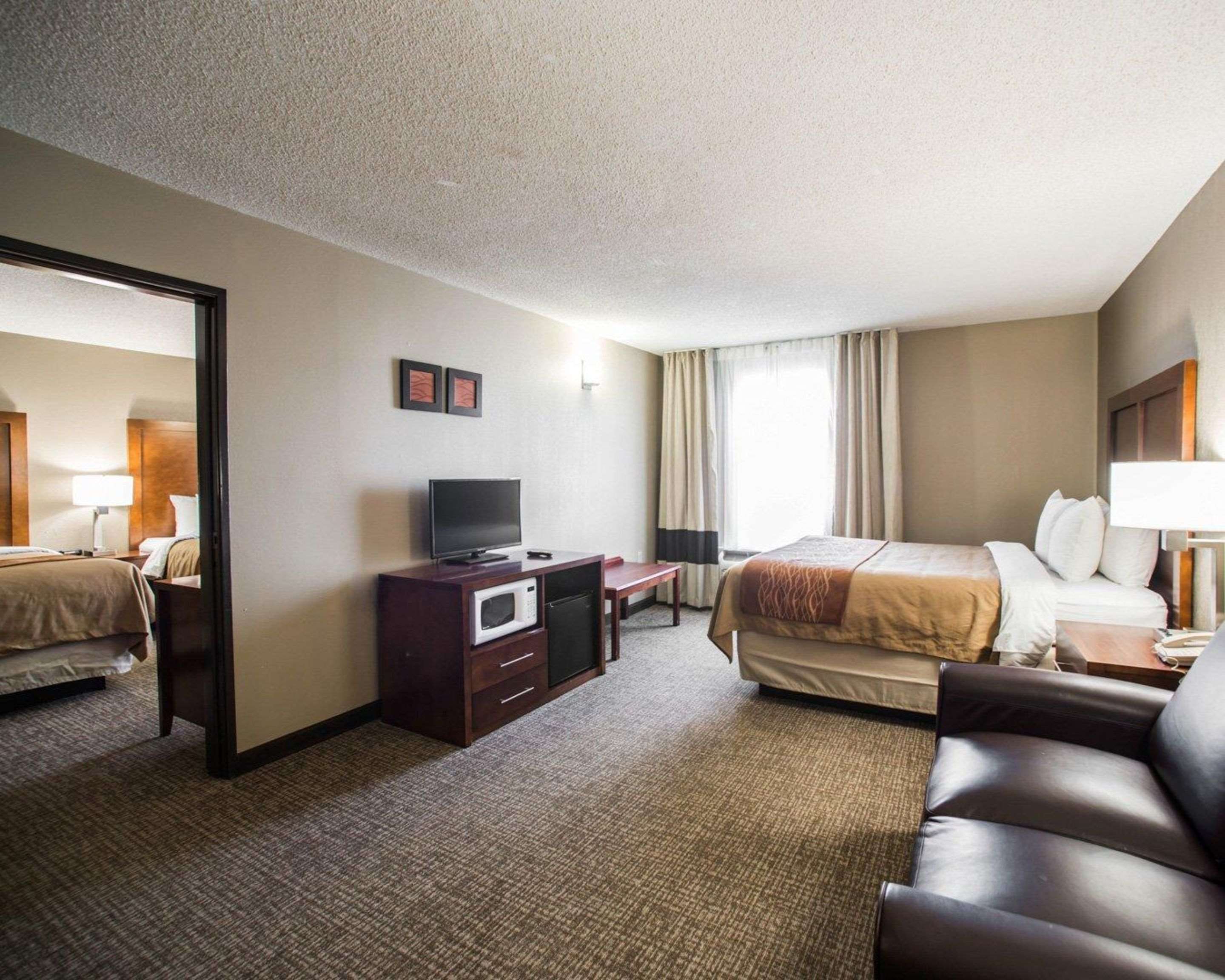 Comfort Inn & Suites St. Louis-Hazelwood