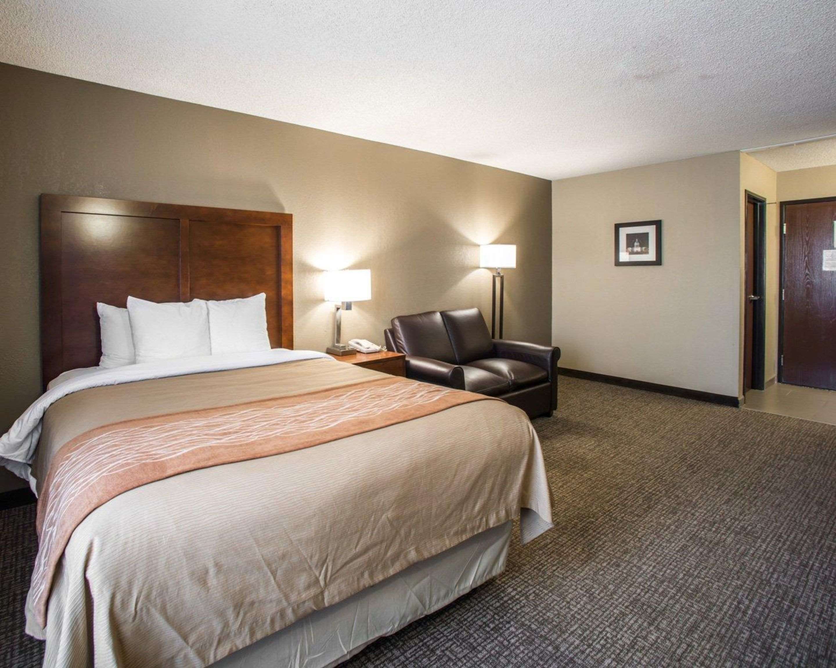 Comfort Inn & Suites St. Louis-Hazelwood