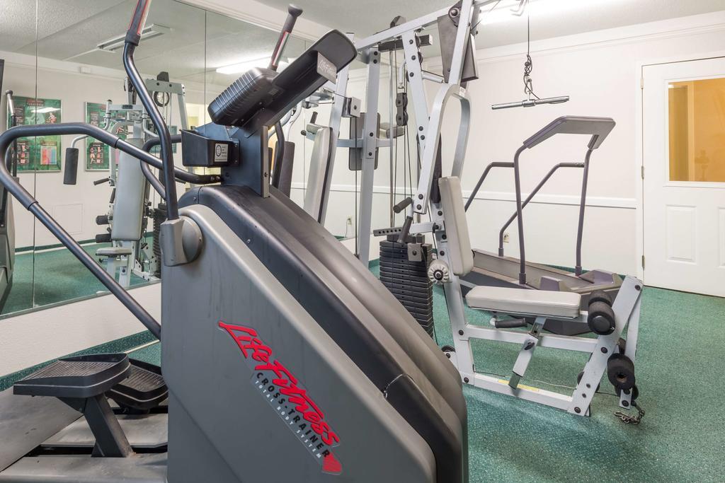 Motel 6 Hazelwood MO