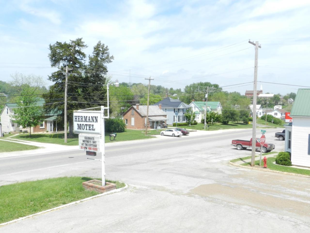 Hermann Motel