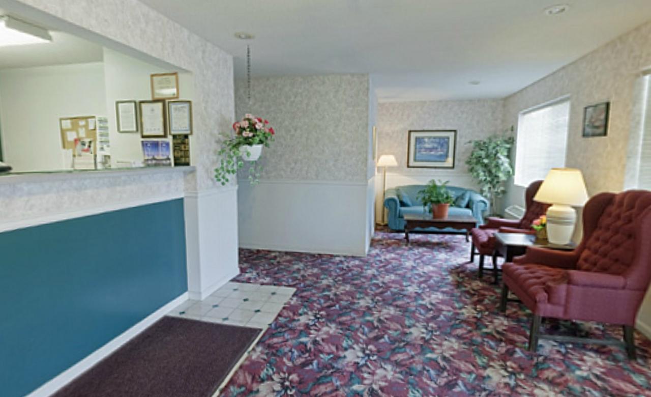 Americas Best Value Inn - Holts Summit/Jefferson City